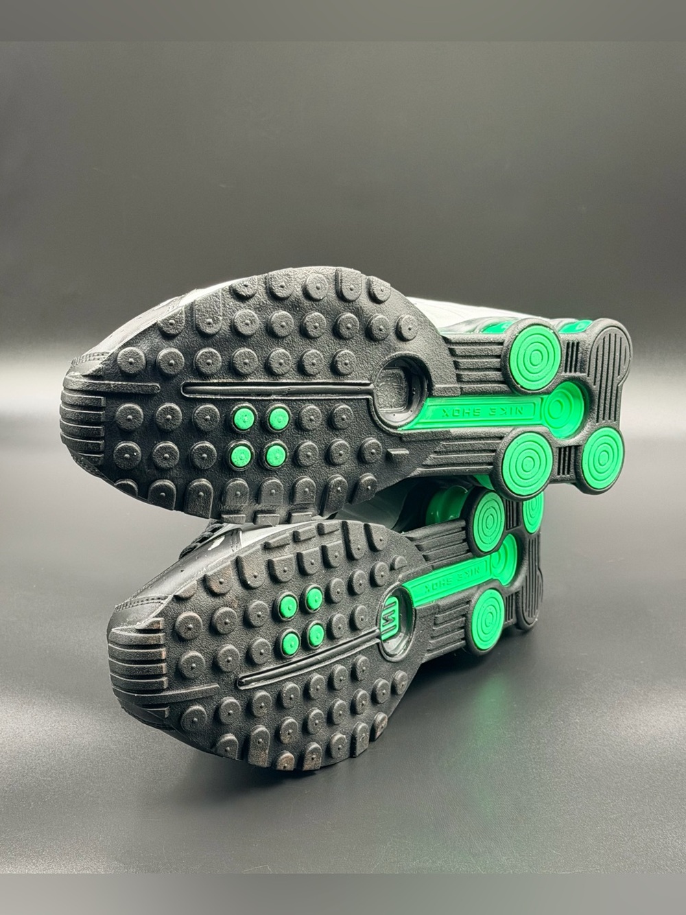 Nike Shox R4 'Green' - Picture 9 of 11